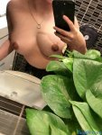 tuoi69com-anh-nong-em-nhan-vien-tgdd-show-hang-kich-cau-mua-covid-6.jpg